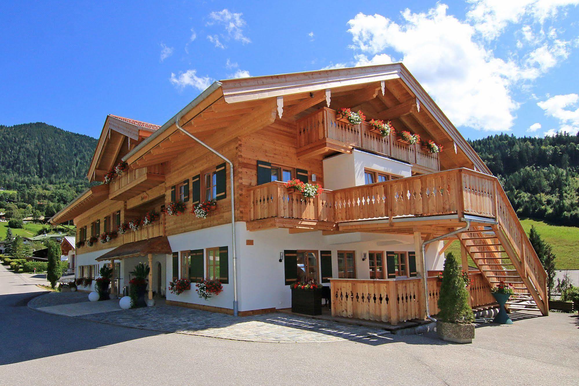 Alpinhotel ベルヒテスガーデン エクステリア 写真